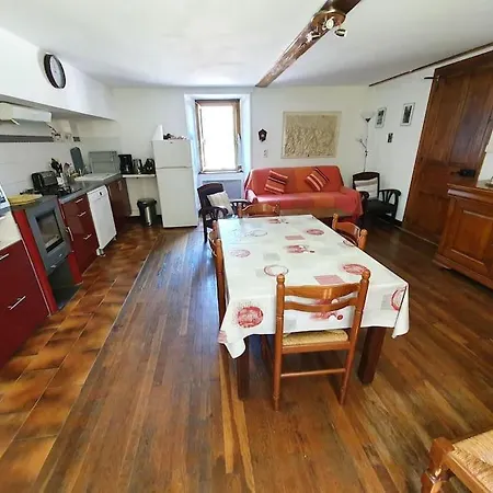 Le Sardey 3*: Dans Maison Ancestrale * Luz-Saint-Sauveur